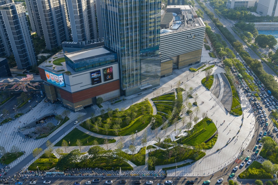 the mixc landscape design by percent landscape design studio