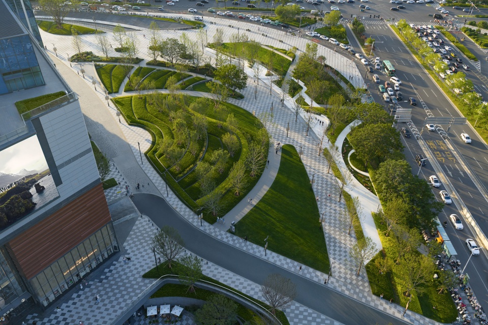 the mixc landscape design by percent landscape design studio
