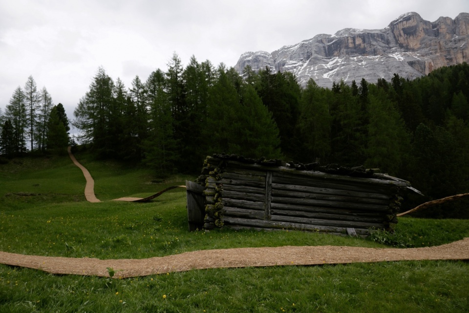 Trace of Land
