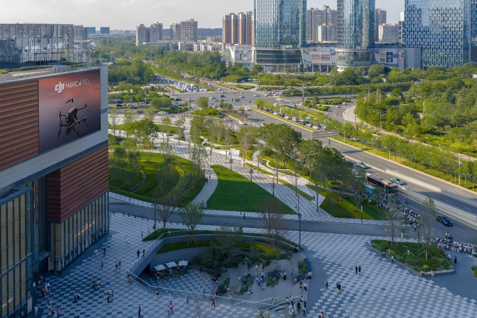 the mixc landscape design by percent landscape design studio