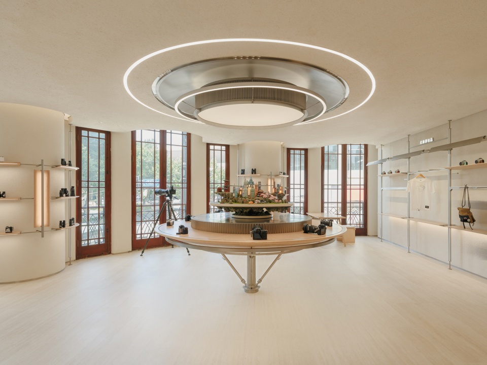 nikon shanghai store 2 0 by lukstudio