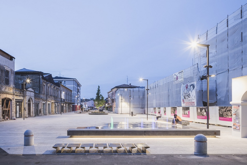 borellini square and palazzo mari by km 429 architecture