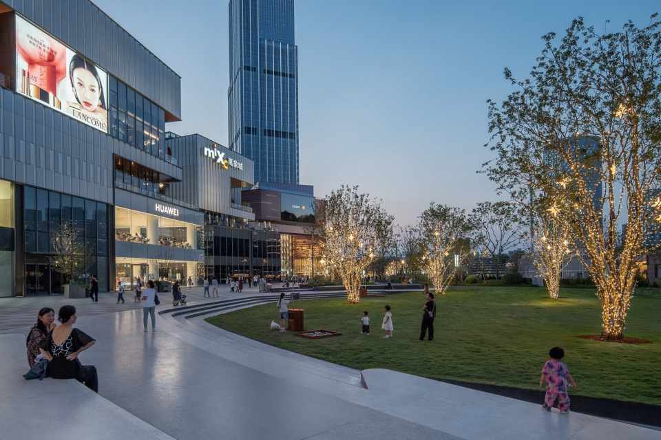 the mixc landscape design by percent landscape design studio