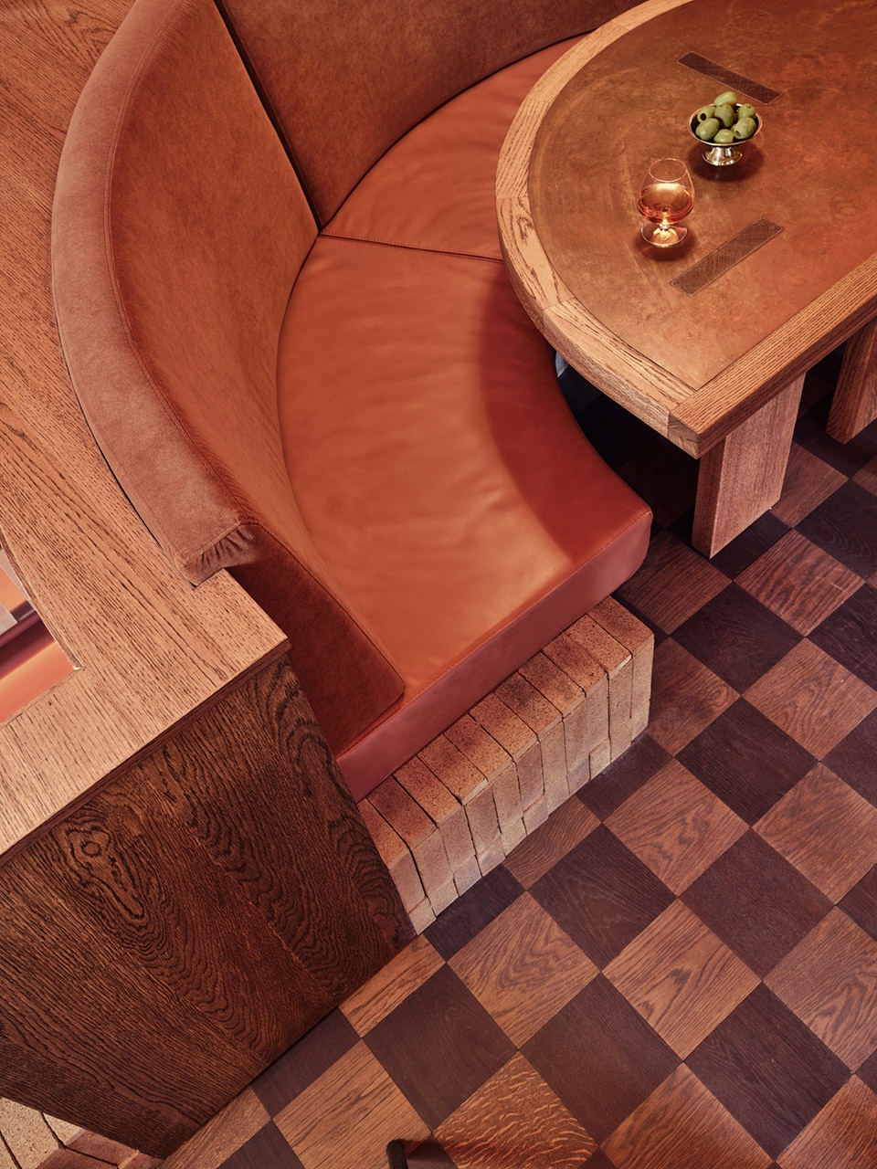 cafe vertigo by studio modijefsky