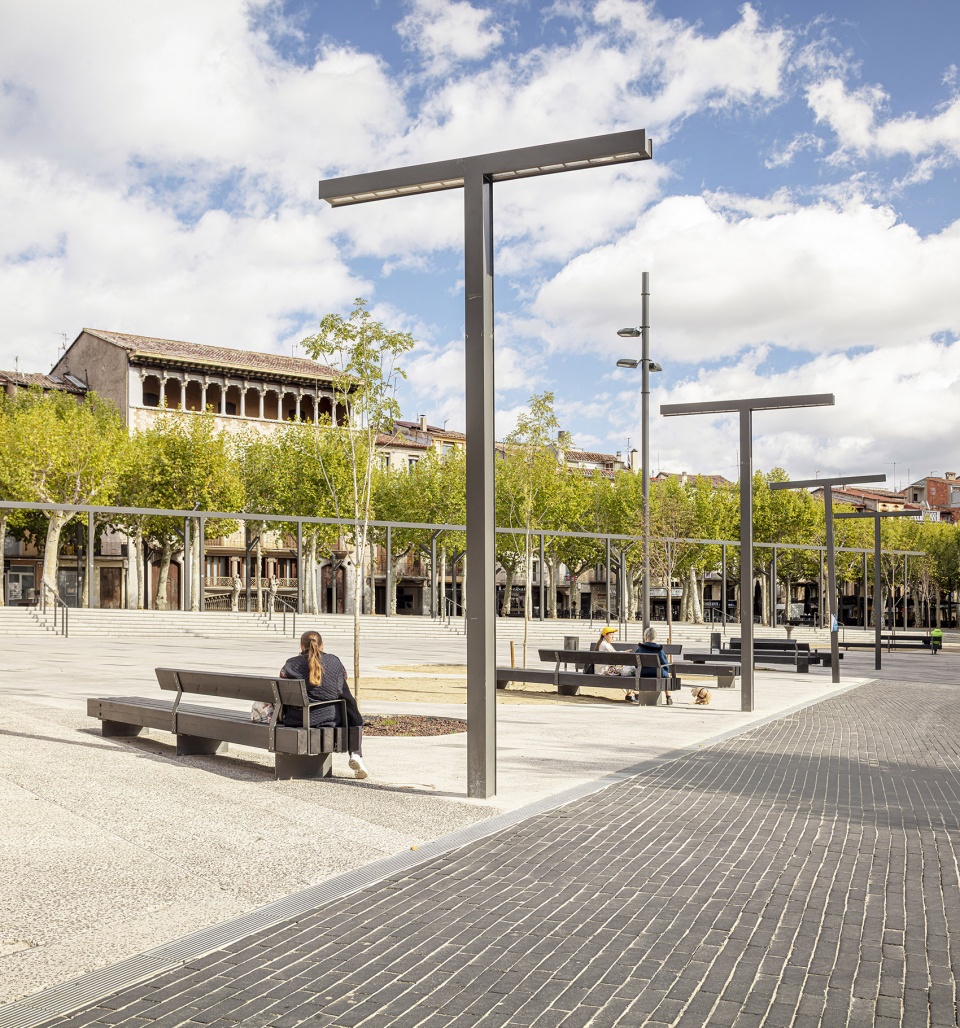 el firal dolot boulevard by anna eugeni bach