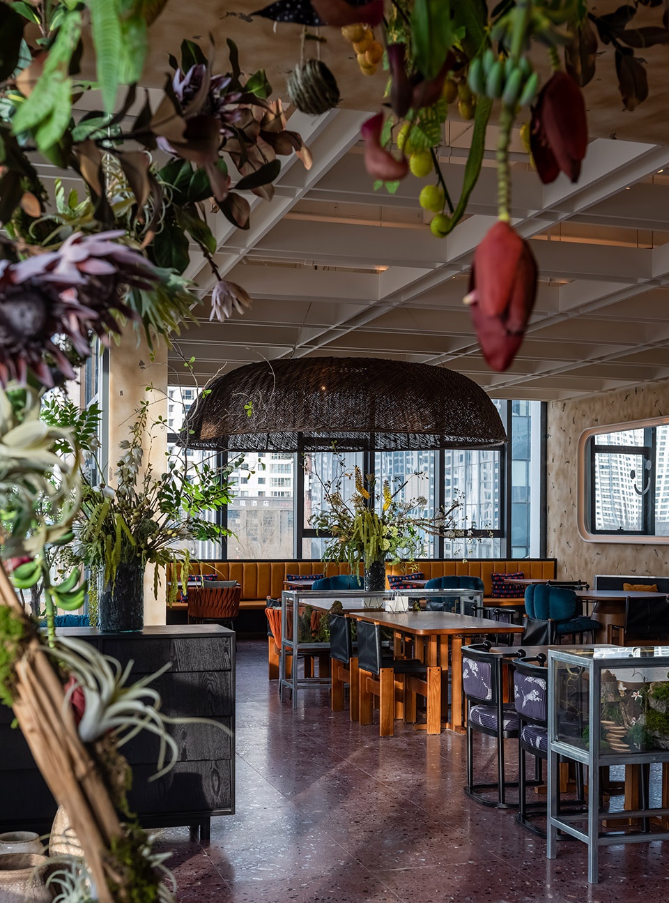 xining im fine first store by guo xin space design