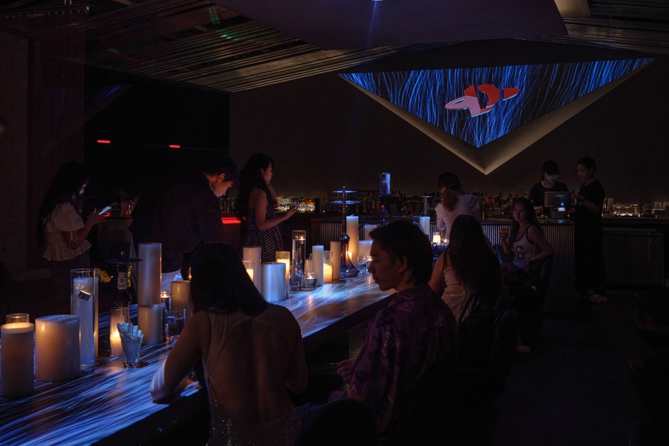 dmc bar by fununit design more