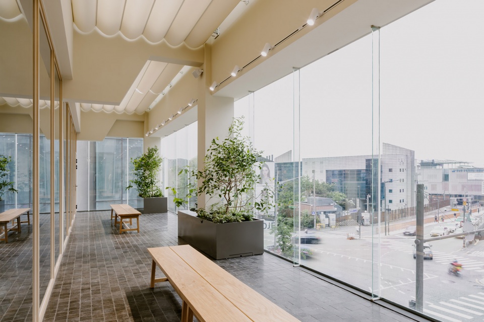 bshop hannam flagship store by kooo architects