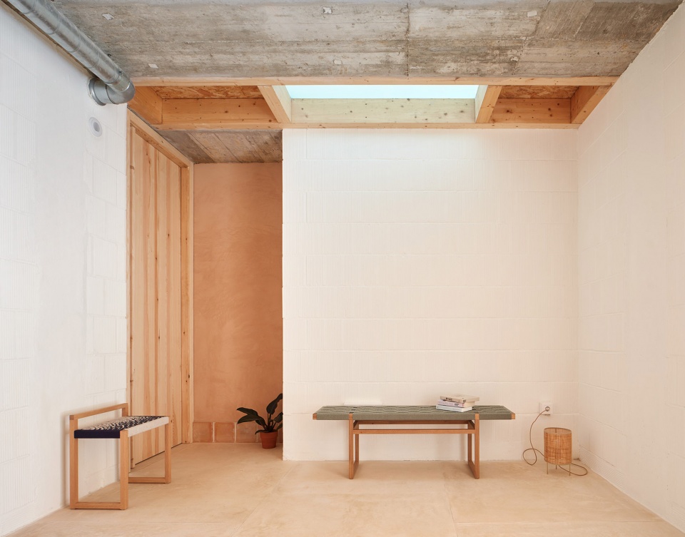 ses veles puigpunyent by alventosa morell arquitectes