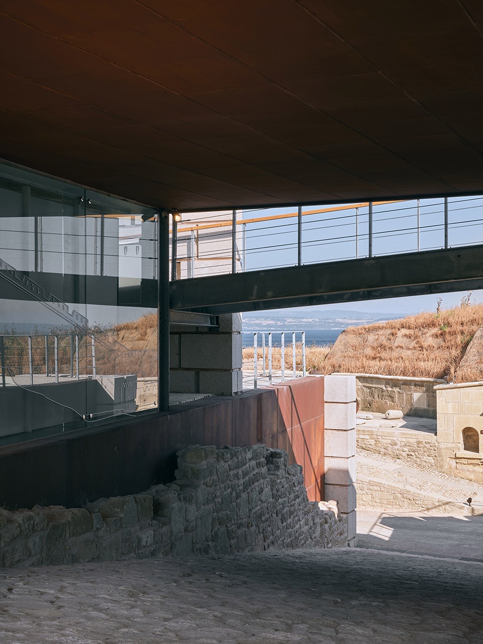 seddulbahir fortress by koop architects