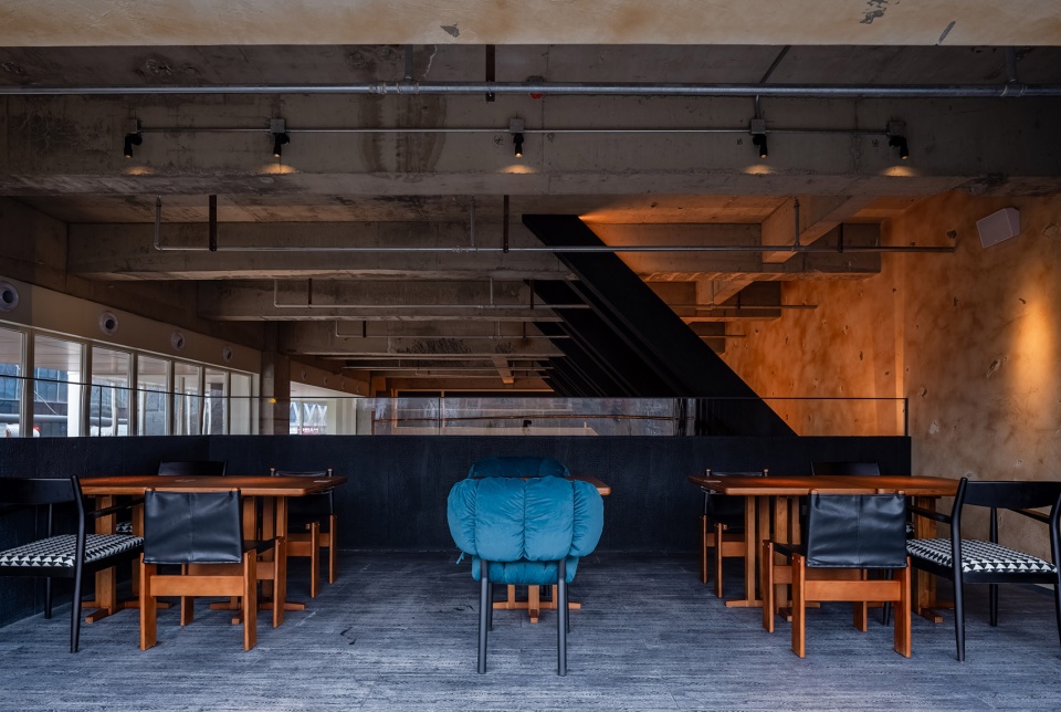 xining im fine first store by guo xin space design