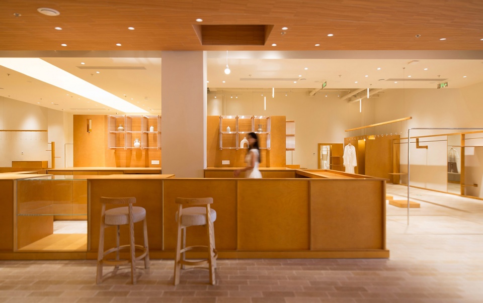 核心收银区辐射周围,The core checkout area radiates to the surroundings