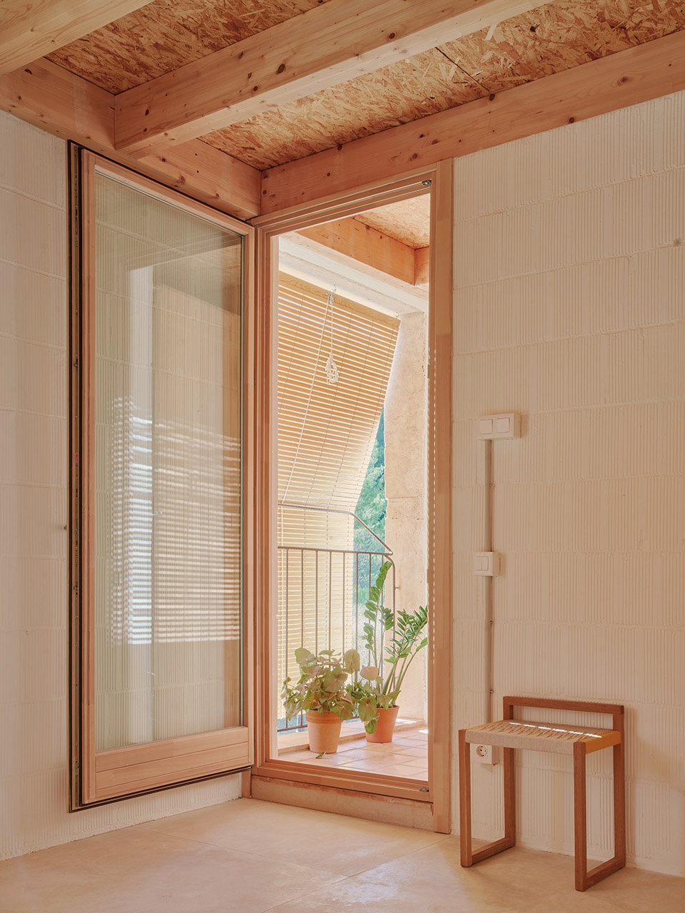 ses veles puigpunyent by alventosa morell arquitectes