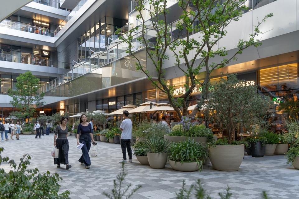 the mixc landscape design by percent landscape design studio