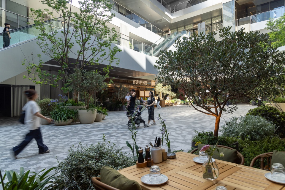 the mixc landscape design by percent landscape design studio