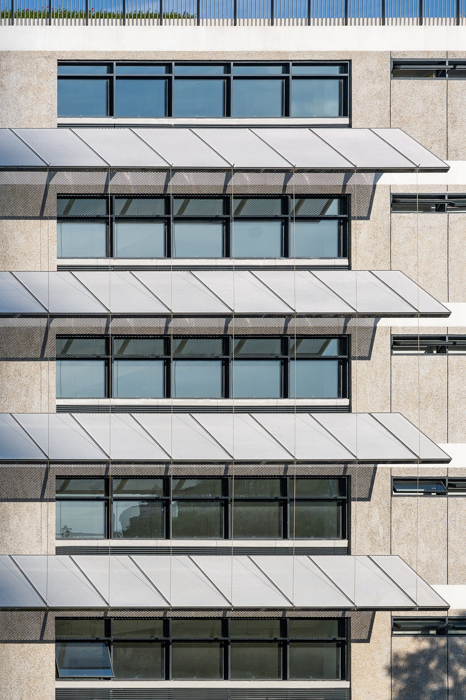shenzhen haitan school by shenzhen general institute of architecture