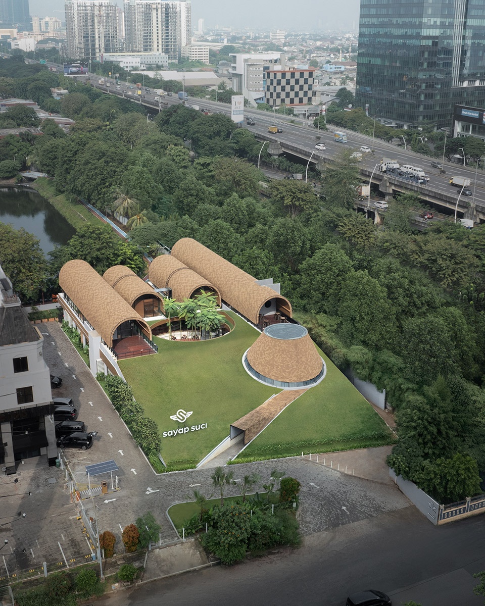 shelters on slope ss garden by radar