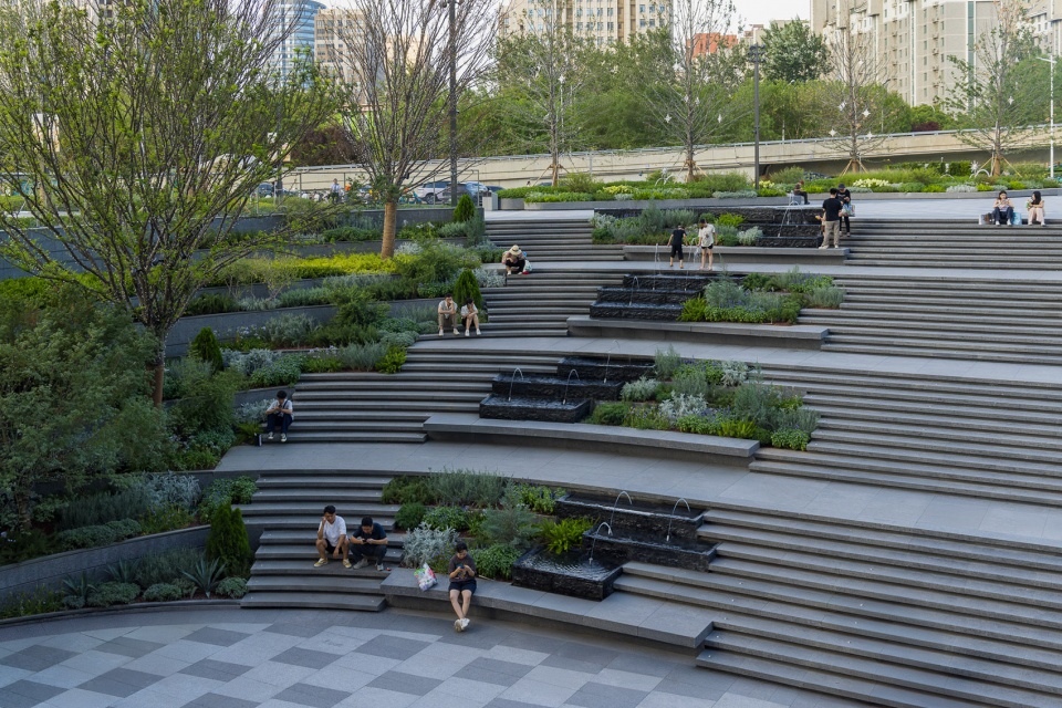 the mixc landscape design by percent landscape design studio