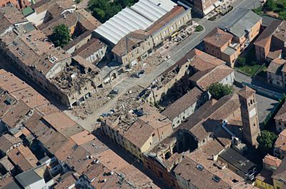 borellini square and palazzo mari by km 429 architecture