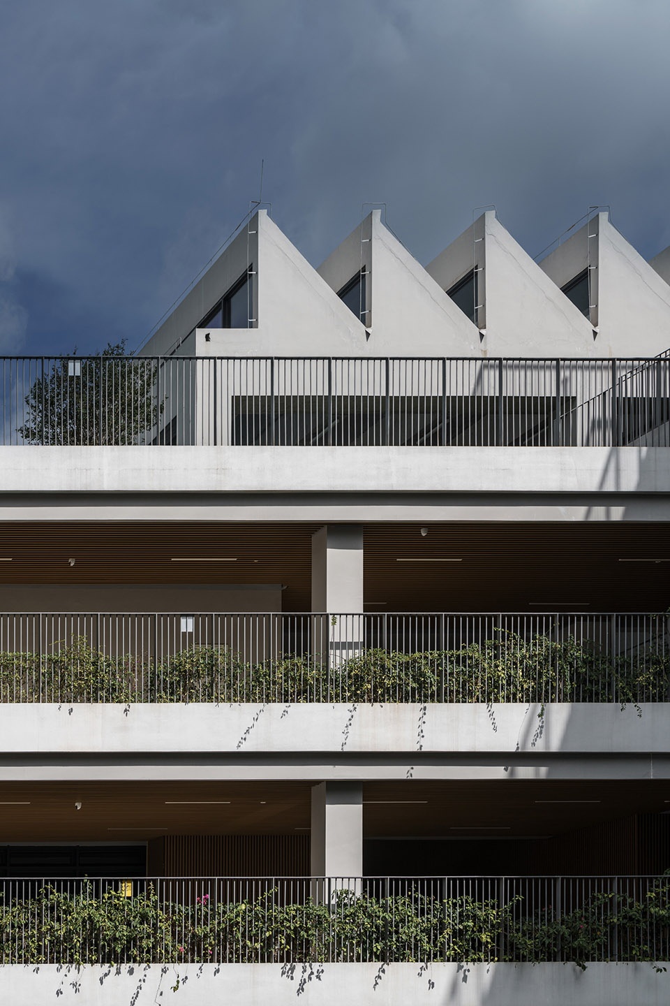 shenzhen haitan school by shenzhen general institute of architecture