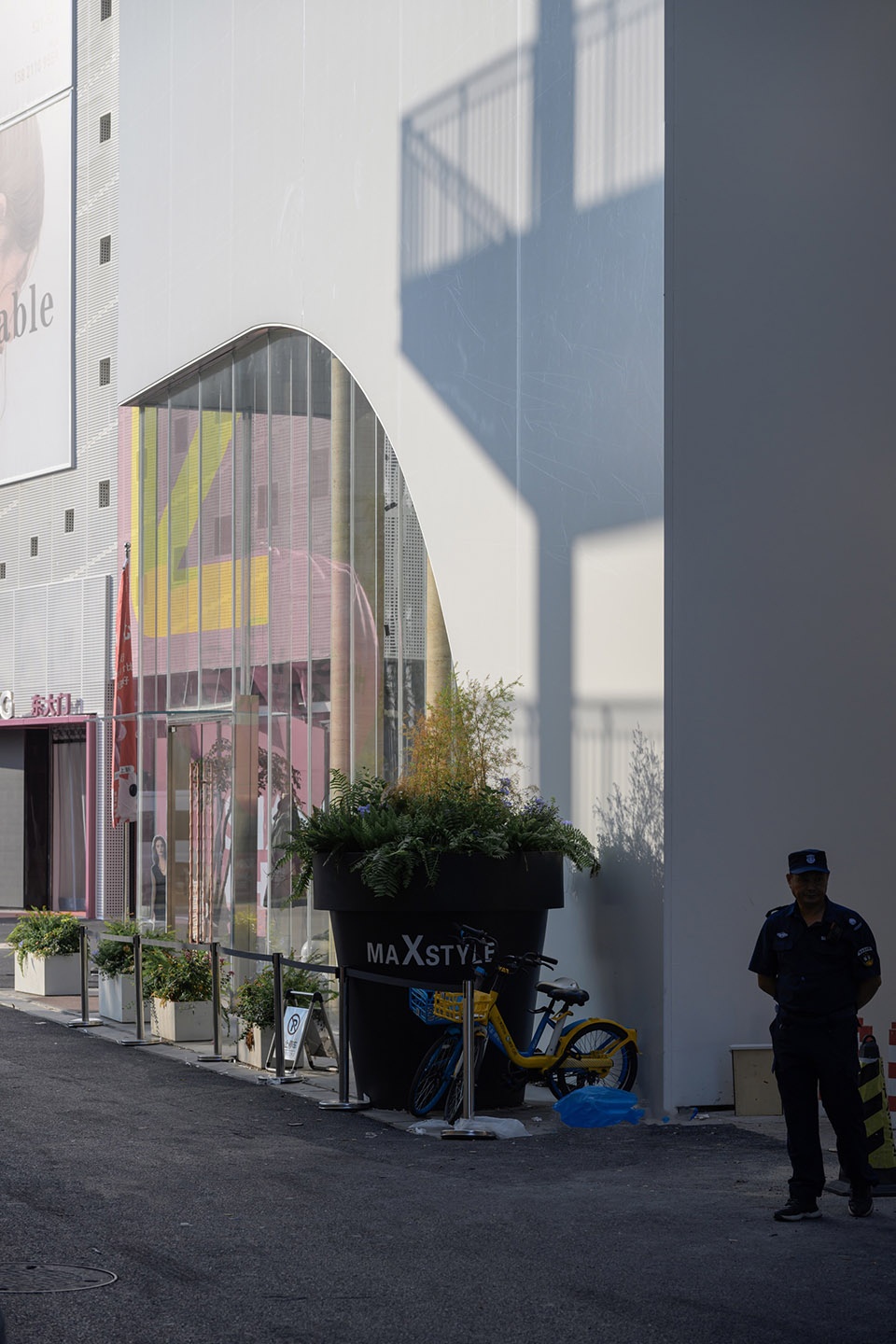 maxstyles sijiqing street flagship store by microcosm design studio