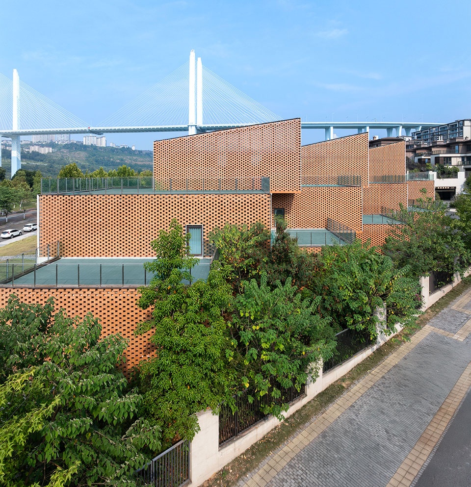 west 3