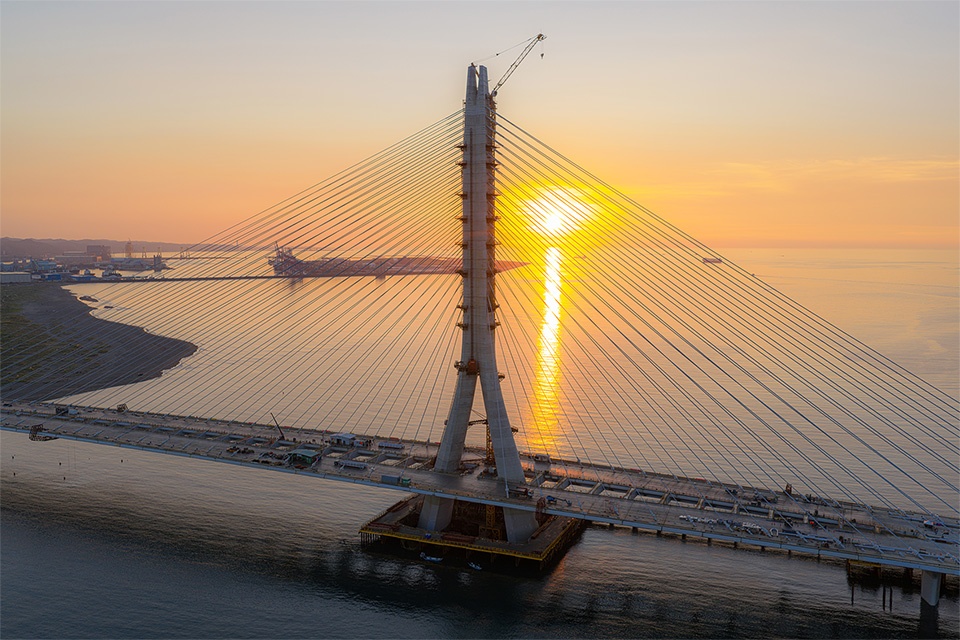 Danjiang Bridge