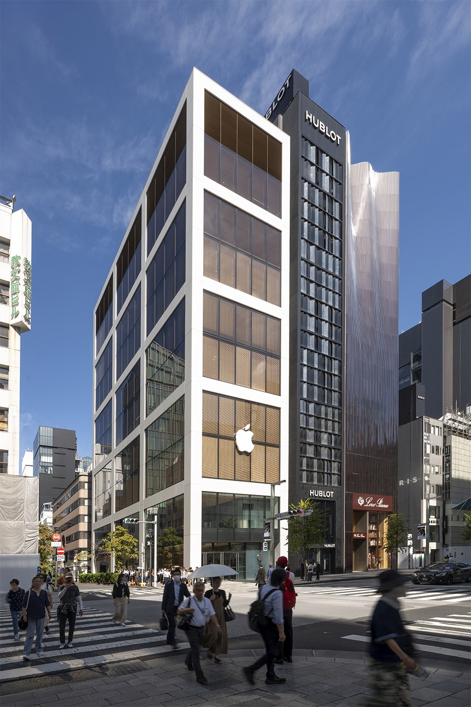 Apple reopens iconic Ginza store to customers