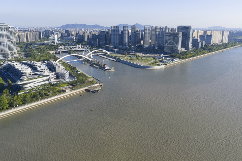 grand canal gateway bridge completed by zaha hadid architects