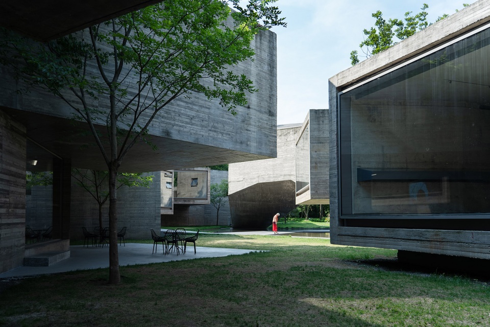 xiao feng art museum by zao zhangke architecture office