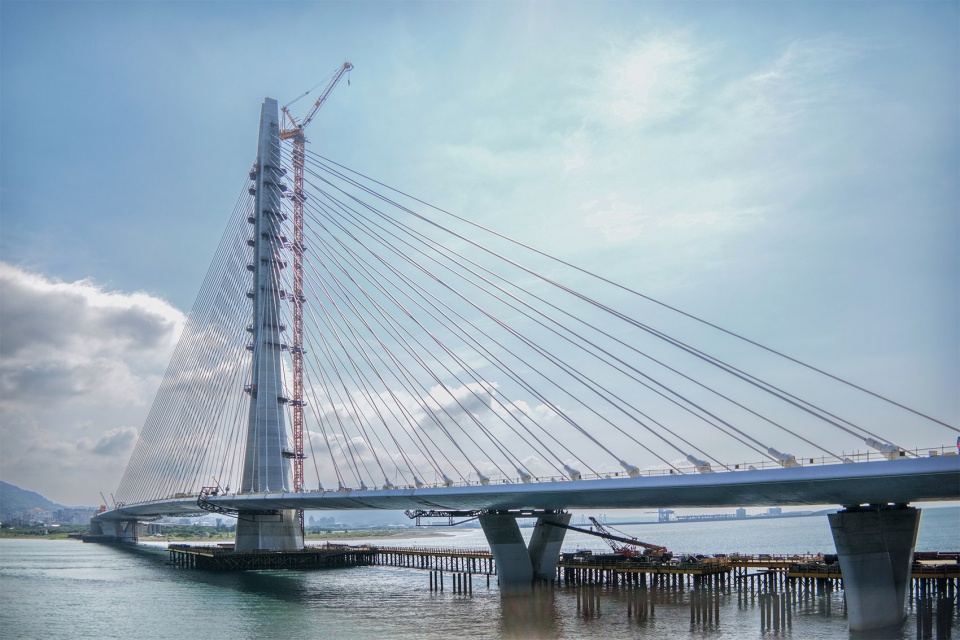 Danjiang Bridge