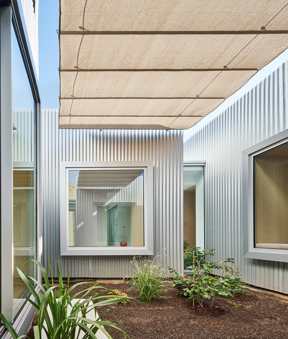 House 011