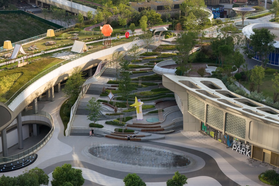 zuohai light year park by waterlily
