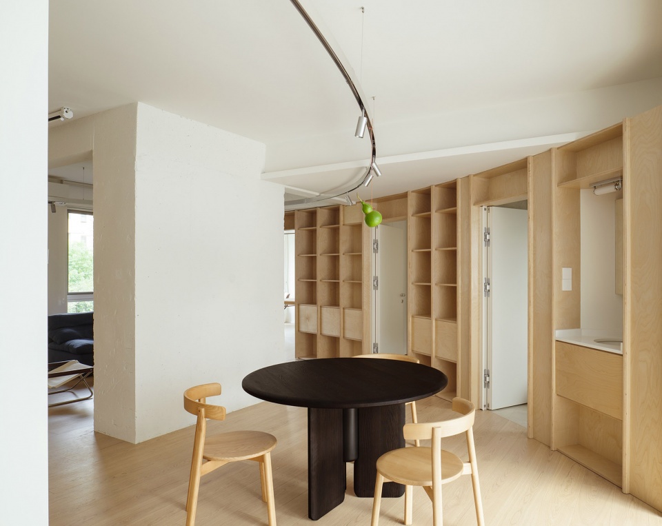 valley of books by uni x associates
