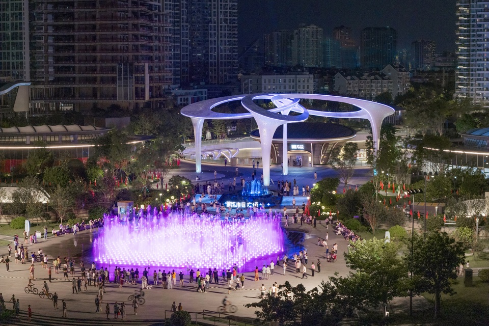 zuohai light year park by waterlily