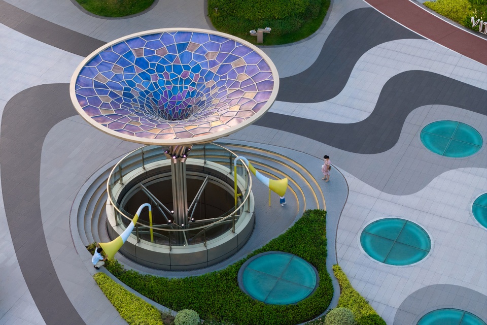 zuohai light year park by waterlily