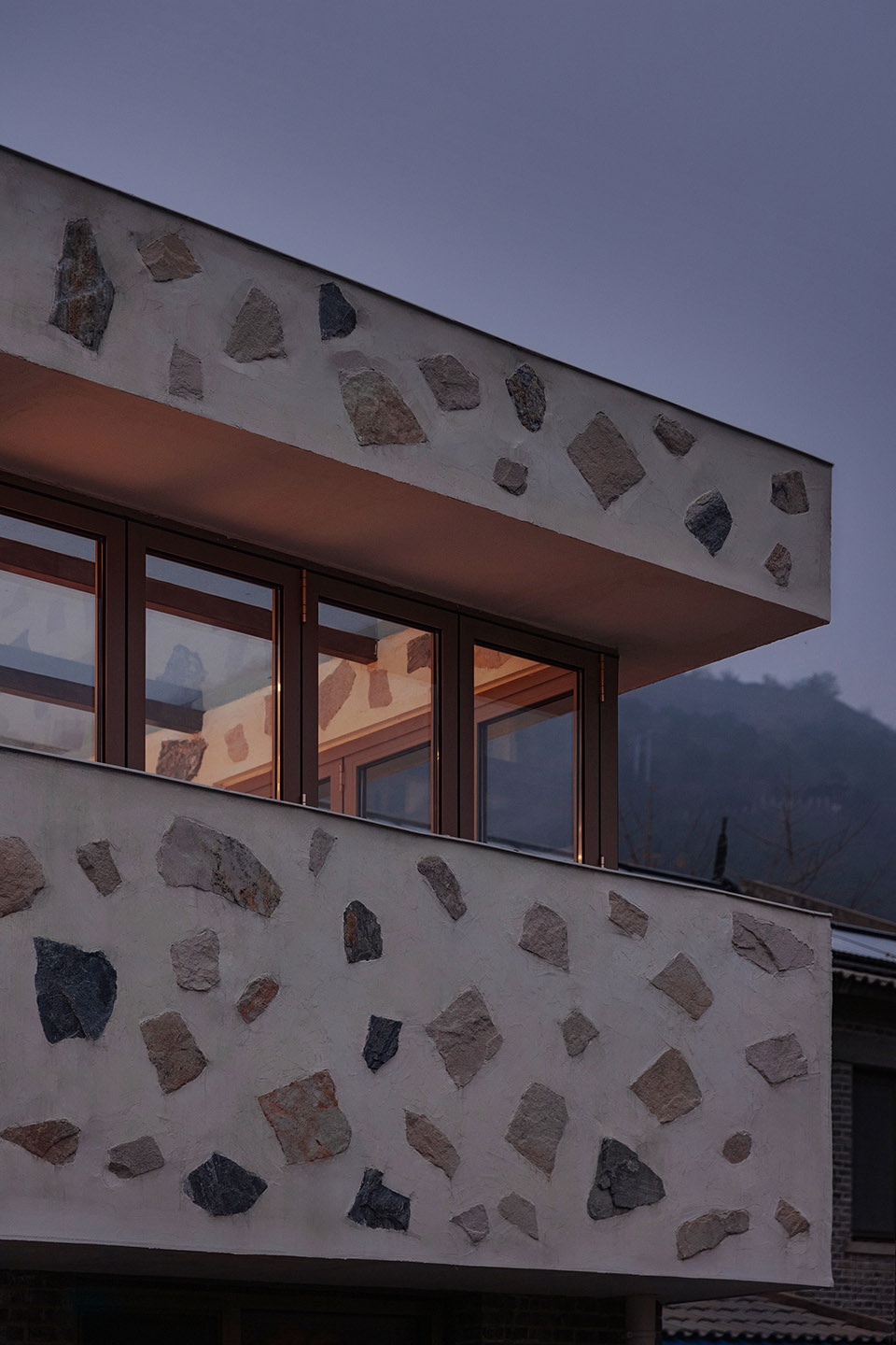 Yangshan Cottage by Atelier dMore
