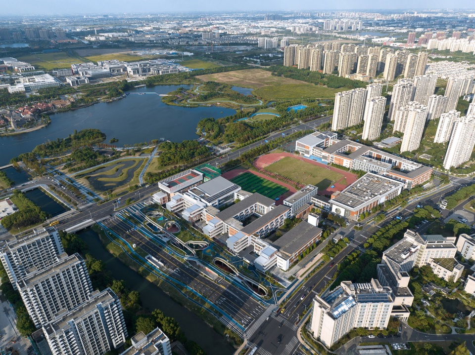 expansion and renovation of primary school urban infrastructure multi system complex project
