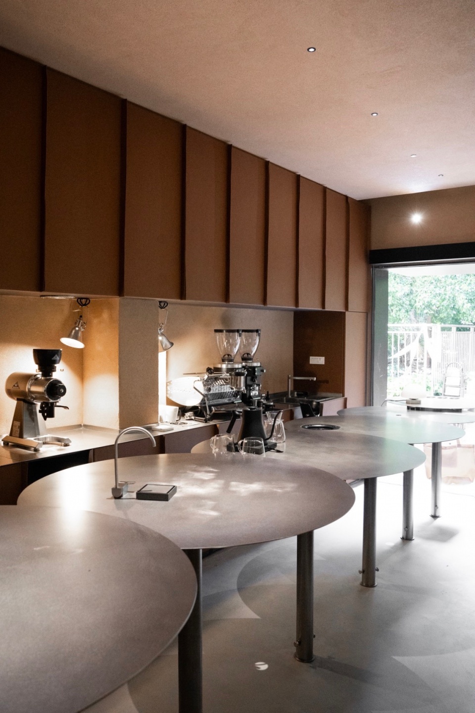 lilizi coffee by 0321studio