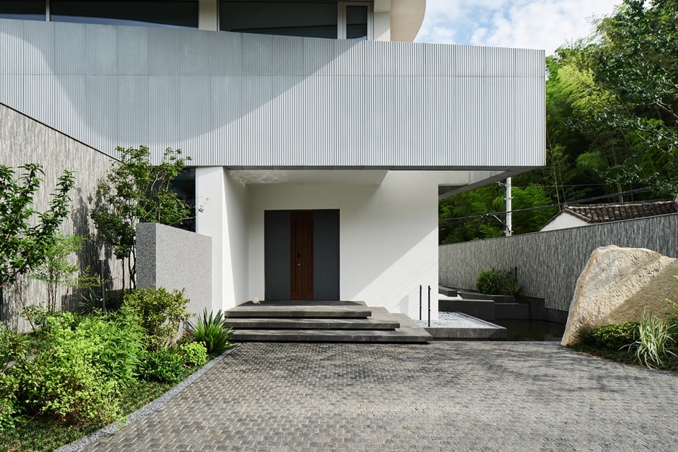Xiaye Zhang Residence by STUDIO MOR