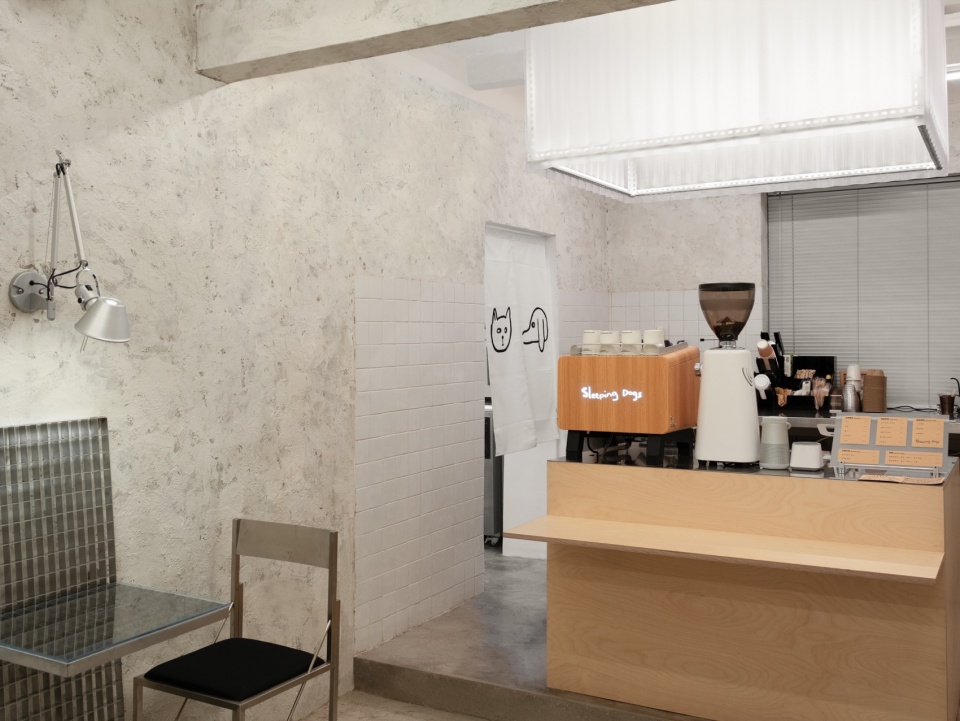 sleeping dogs coffee by inception design studio