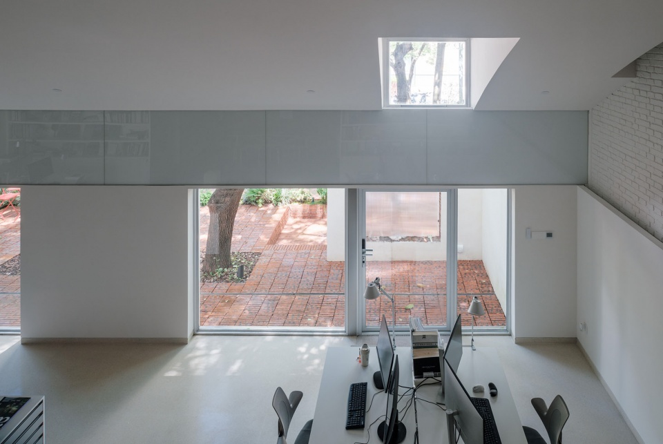 Office Renovation in OCT Loft