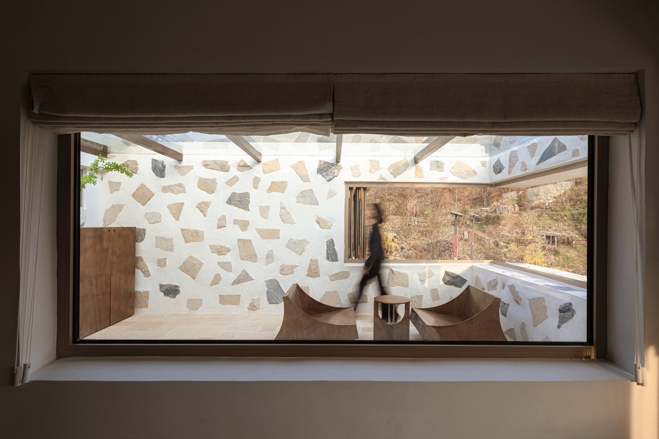 Yangshan Cottage by Atelier dMore
