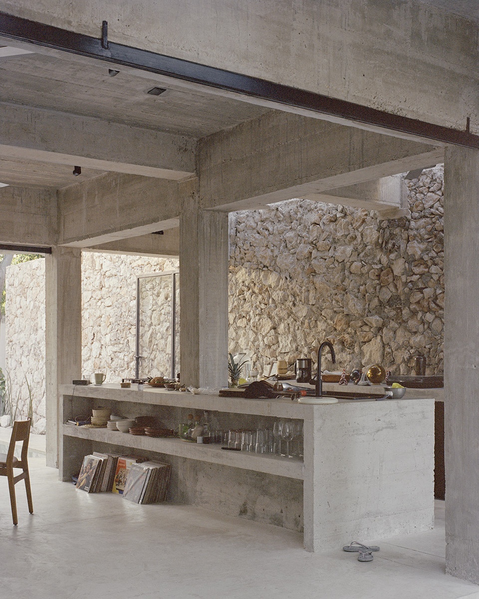 Casa en los Cocos by Ludwig Godefroy Architecture