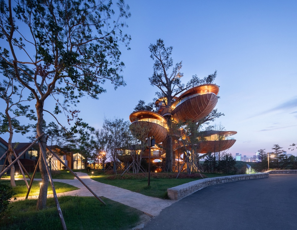 Forest Nests Treepod Project by Doarchi