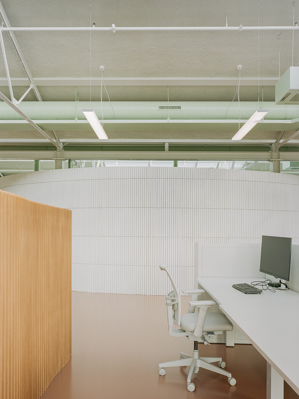 Roamler Office by Beyond Space