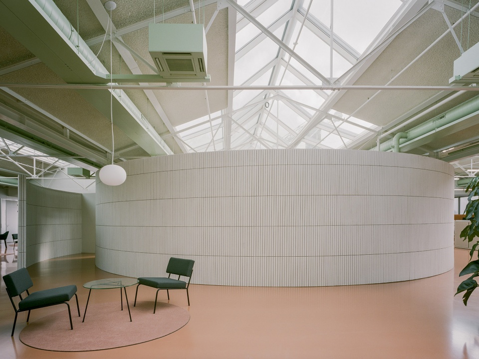 Roamler Office by Beyond Space