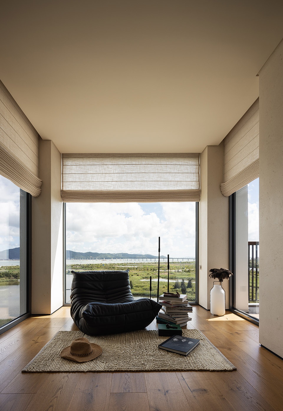 seaside retreat in dongtou by shanghai wushang interior design