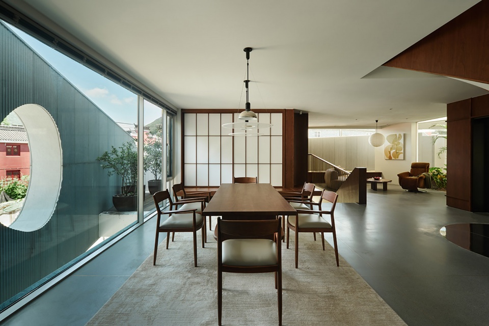 Xiaye Zhang Residence by STUDIO MOR