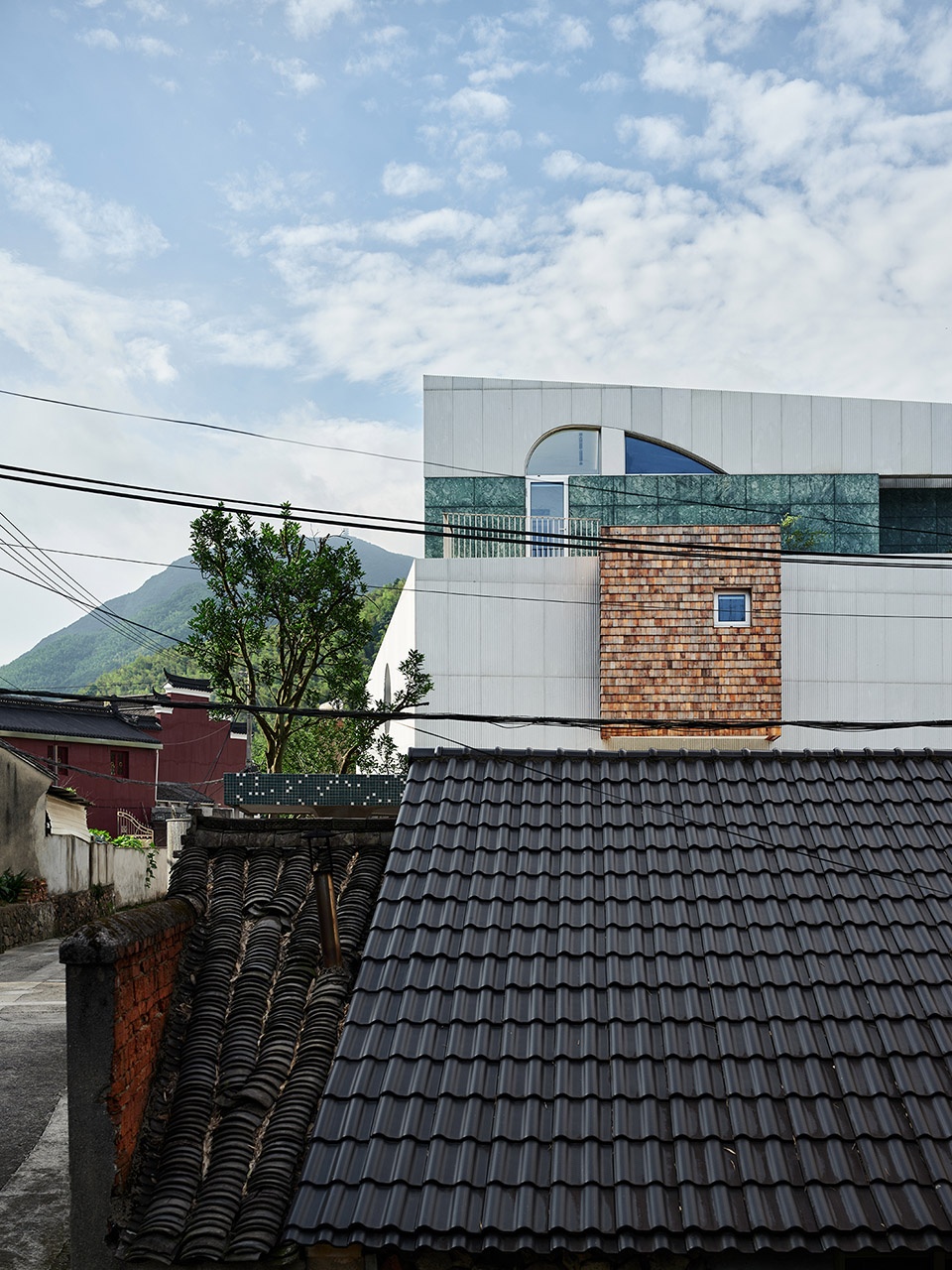 Xiaye Zhang Residence by STUDIO MOR